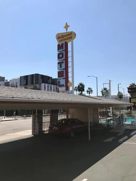 Hollywood Premiere Motel 4